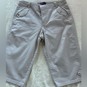 Gloria Vanderbilt Gray Women's Cargo Shorts